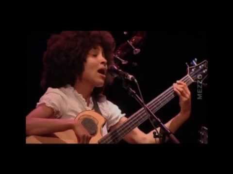 ESPERANZA SPALDING - Samba em Prelúdio - Baden Powell