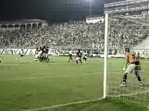 Gol de Andrade contra Atlético-PR