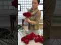 What They Teach You In Flower School The Spiral Method Learn How To Make A Rounded Bridal Bouquet