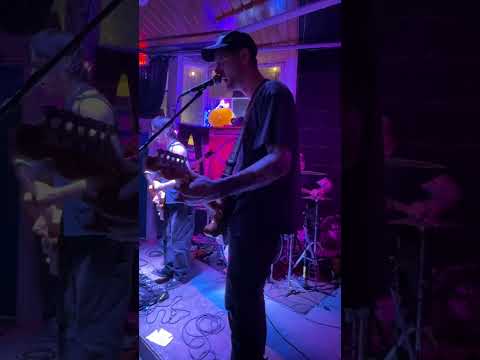 Cloakroom: "Bad Larry" & "A Force at Play" at Farewell Coffee & Booze, Kansas City, MO 6-23-25 (4/6)