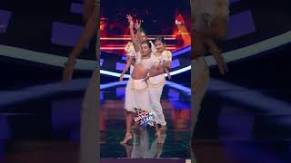 Download lagu හරහට නටනවා දැකලා නැත්නම් බලාගන්න 😌💃 #shorts mp3