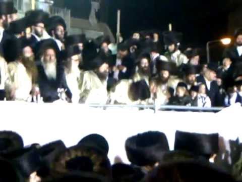 Toldos Avraham Yitzchak Lag Baomer 5773