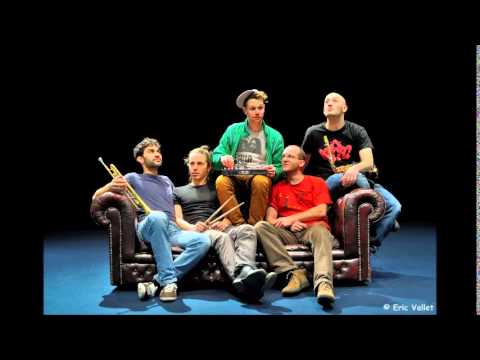 Le Bonk - The World is your sofa (2013)