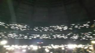 Macklemore &amp; Ryan Lewis - St. Ides (Lightshow live at Westfalenhalle Dortmund 24.03.2016)