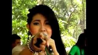 Download lagu SEPARUH AKU NOAH ~ VIA VALLEN mp3 Download lagu SEPARUH AKU NOAH ~ VIA VALLEN mp3