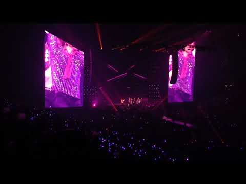 Airplane pt.2 - 180906 BTS Love Yourself WORLD TOUR in Los Angeles (Staples Center)