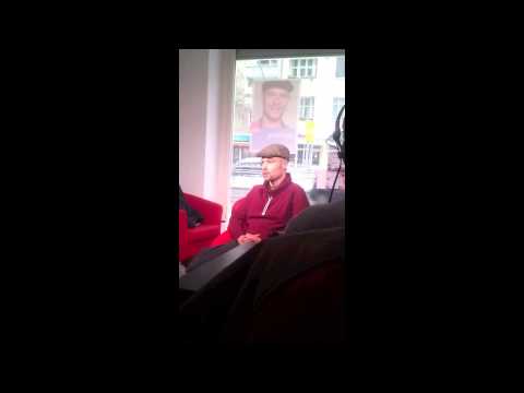 Die Kamera hinter der Kamera des rbb im Wahlkreisbüro von Lars Oberg