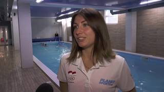 Харків’янка навчає аматорів артистичному плаванню
