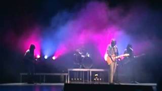 von bondies tell me what you see cover