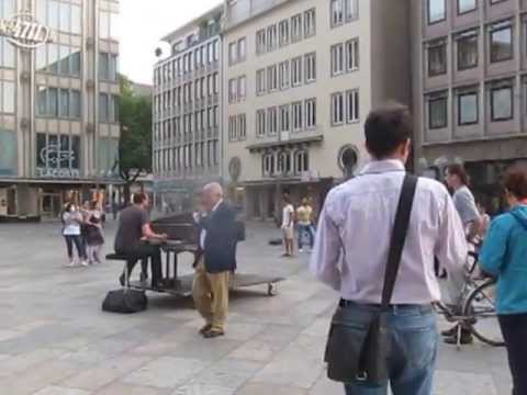 Piano by Cologne Station