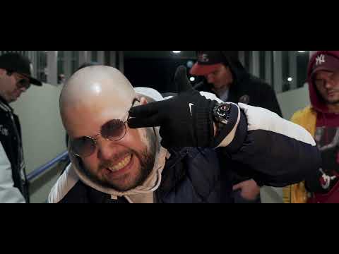 LABUŽNÍK - MAMACITA FEAT. SKRAP