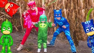 PJ MASKS Lost in a Corn Maze Gekko and Owlette Look for Puppy Dog Pals
