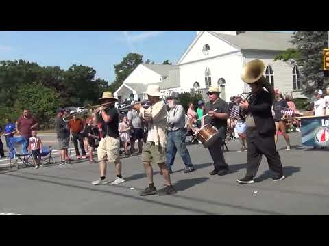 Londonderry Old Home Day Parade 2022-08-20 - Band Medley