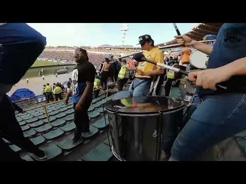 "La Instrumental Millonaria (CADC//Blue Rain 1992)" Barra: Comandos Azules &bull; Club: Millonarios