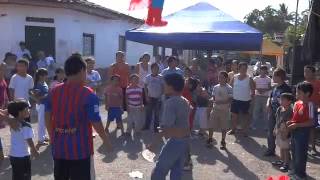 preview picture of video 'Iniciaron las fiestas del barrio Las Mercedes, en Tonacatepeque [3], video de MyTonaca'