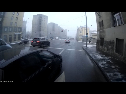 KEW-570 Centizés és kölcsönös fenyegetőzés - Close pass and mutual threats