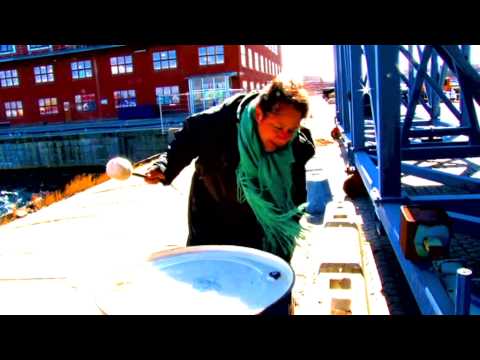 MARILYN MAZUR playing Junk in the Harbour