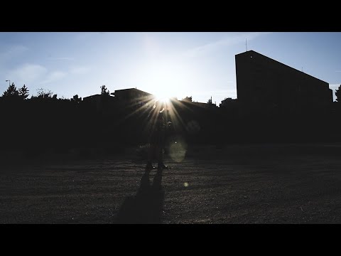 3. Wolfpeach & Π.Ι.Ε.Β. - Ονειρεύτηκαν με άνθη