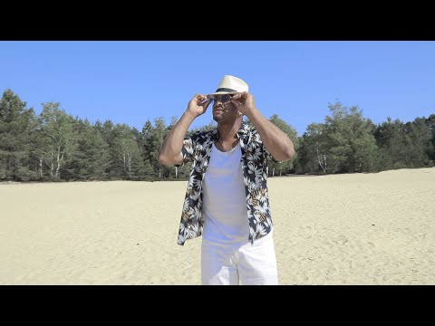 Lagess - Holidays  (Clip officiel)
