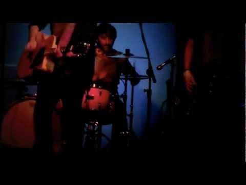 Nicolò Carnesi live@ Salotto Muzika (Bologna, BenTiVoglioClub, 1/11/2012)