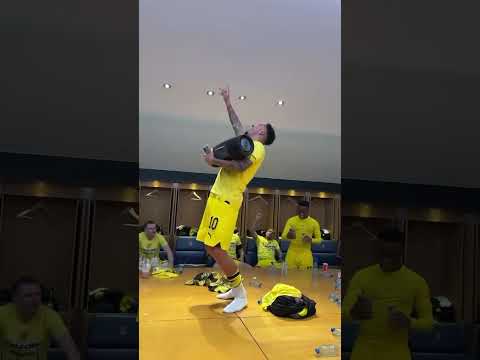 ⚫️🟡 Kabinenparty nach Finaleinzug! #bvb #championsleague