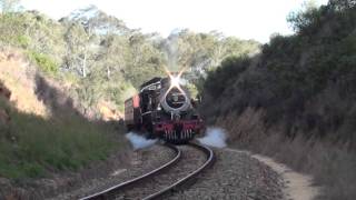 preview picture of video 'South Africa Railways Outeniqua Choo-Tjoe - Little Brak River to George'