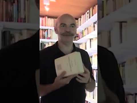 Caparrós lee a Caparrós - Audiovideoteca de Escritores