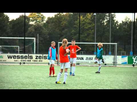 Voetbalschool Oranje Voetbaldag D-pupillen