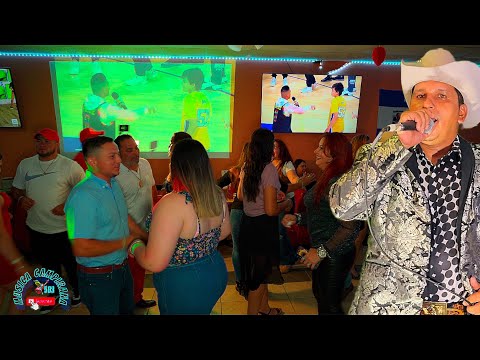 Cumbia en la playa la cumbia rebajada mix Guanacos Swing bailando y gozando