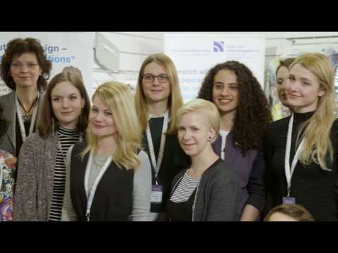 Vom Drucker auf den Laufsteg - Studierende der Hochschule Niederrhein auf der Avantex