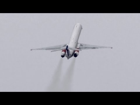 SAS MD-82 impressive 'zoom' climb
