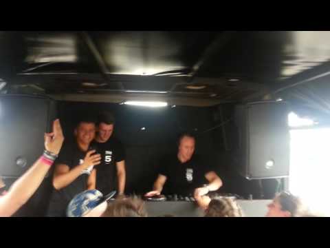 A.M.C @Let it roll: Titan bus @Let it roll 2016