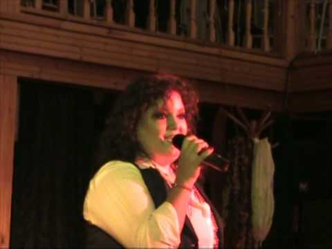 Fejes Szandra: Hair - Van-e út feléd?