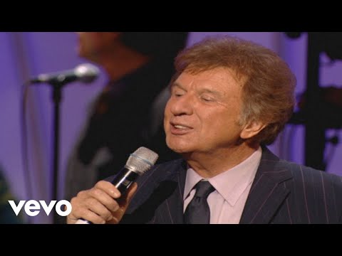 Bill & Gloria Gaither - Because He Lives [Live] ft. Gaither Vocal Band