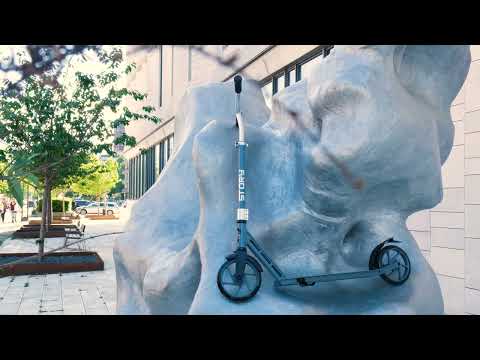 Story Big Deck Transport Scooter testowany przez Joas Helms
