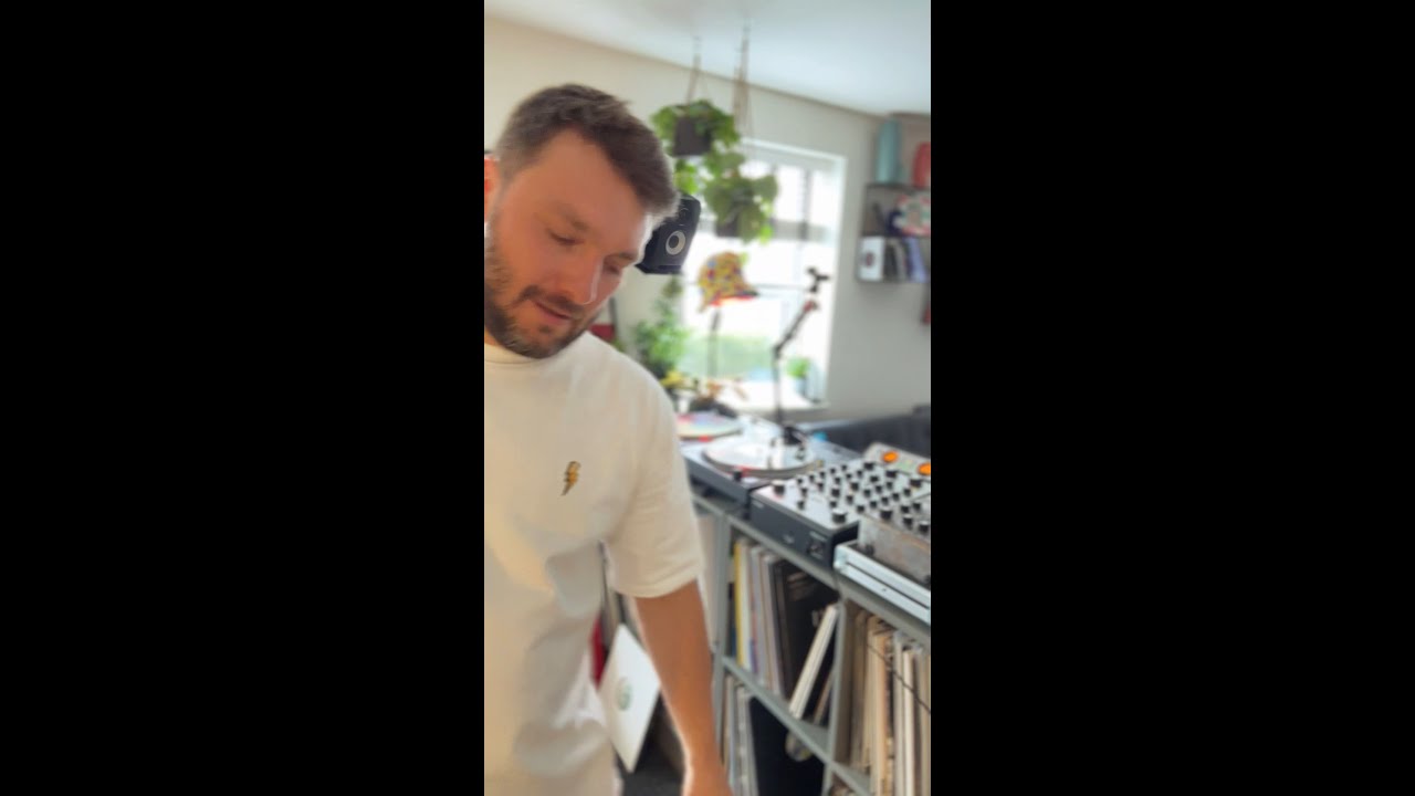 Waccap !? Track ID: In 5 D - Jack You Out The Box #shorts #housemusic #vinyldj #hiphouse