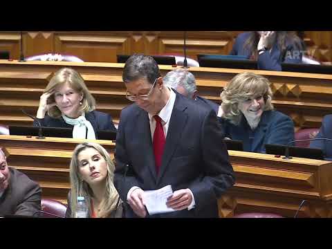 Gonçalo Dinis Capitão questions CH deputy in plenary session.