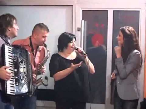 Splet pesama Duet Dusica Milojevic i Bojana Barjaktarevic uzivo sa orkestrom Slavise Vidojevica