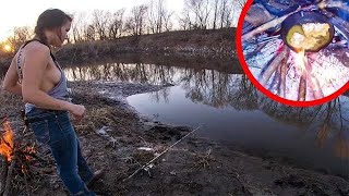 River Fishing in the MIDDLE OF NOWHERE for a fresh meal!!! (Catch Clean Cook!!)