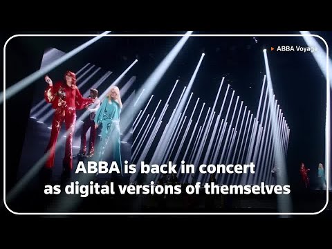Группа ABBA дала первый за 40 лет концерт в Лондоне, появившись на сцене в виде аватаров (видео)