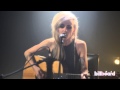 Lights Performs "Cactus In The Valley" 