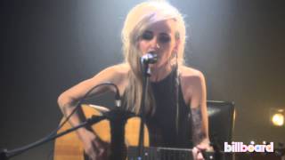 Lights Performs 