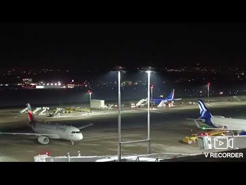 Flughafen Stuttgart : Eis und Nebelchaos und start und Landungen Einschränkungen ( Teil 2/2 )