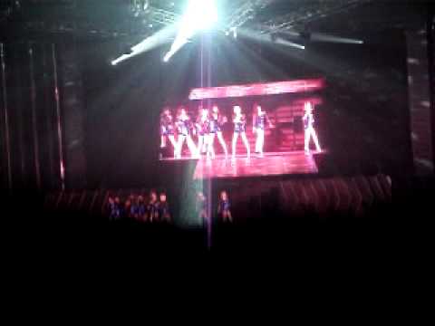 111210 SNSD- Bad girl Singapore concert
