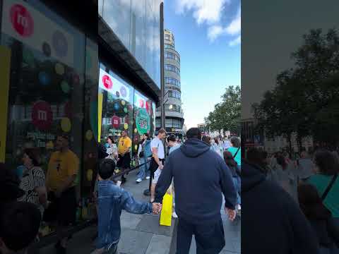 (4K) Exploring the Colorful World of M&M’s Store London #travel #london #uk