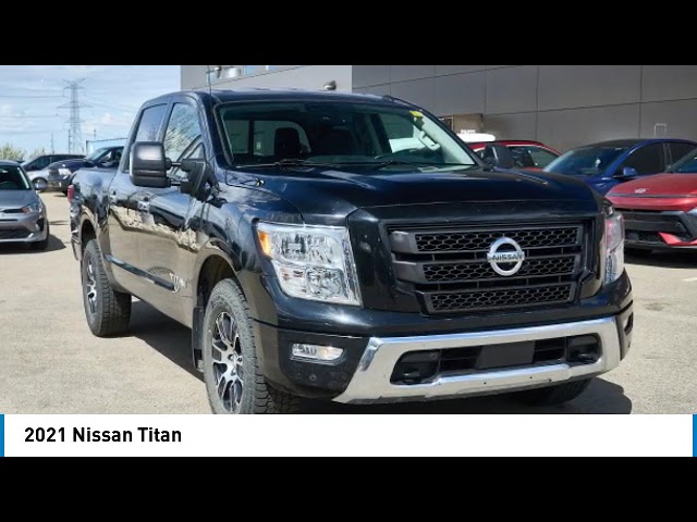 2021 Nissan Titan SV | 4wd | Backup Cam | Tow Side Mirrors in Cars & Trucks in Strathcona County