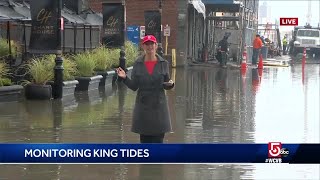 King Tide sends water into parts of downtown Boston