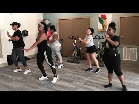 Paralisa e Treme (Taina Costa & MC 2K) Zumba