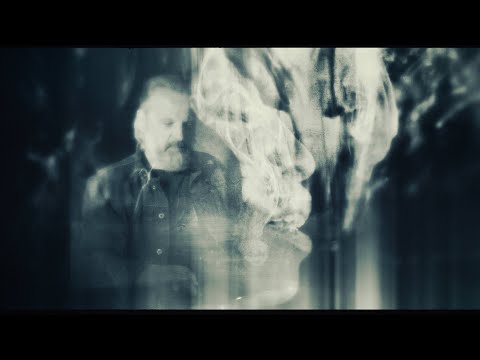 EARTH MOON EARTH (Feat. Skye Edwards) - I'm Mary Jane