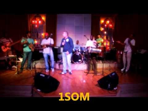 BANDA 1SOM - TUDO POSSO - LEGENDADO